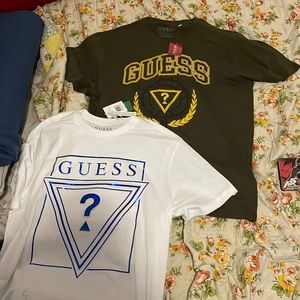 2 new Guess t shirts casual/urban